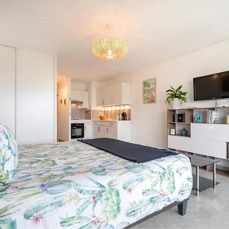 Lejlighed Joli Grand Terrasse Lit 180x200 Vue 10min Plages Juan-les-Pins