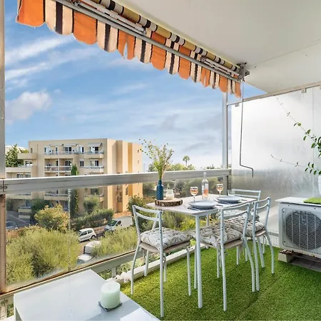 Apartment Joli Grand Terrasse Lit 180x200 Vue 10min Plages *